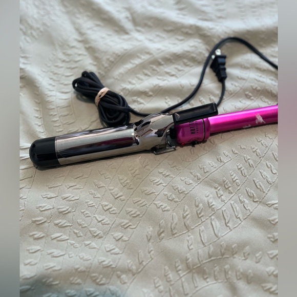 Hot Tools Professional Fast Heat Up Titanium Curling Iron Wand Salon Curls - Picture 1 of 3